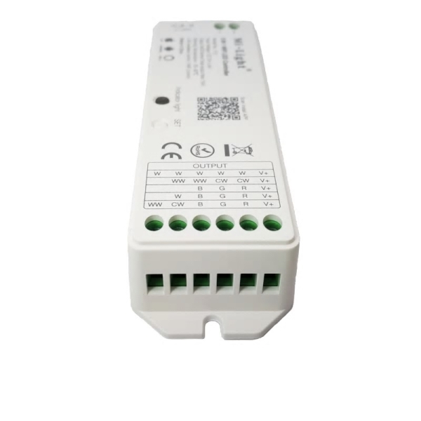 LED YL5 5in1 RGB+CCT Strip Controller RF 2.4G WIFI WLAN APP 15A 6 PIN MiBoxer MiLight